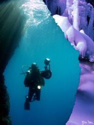 Frozen magic caves. by Istvan Juhasz 